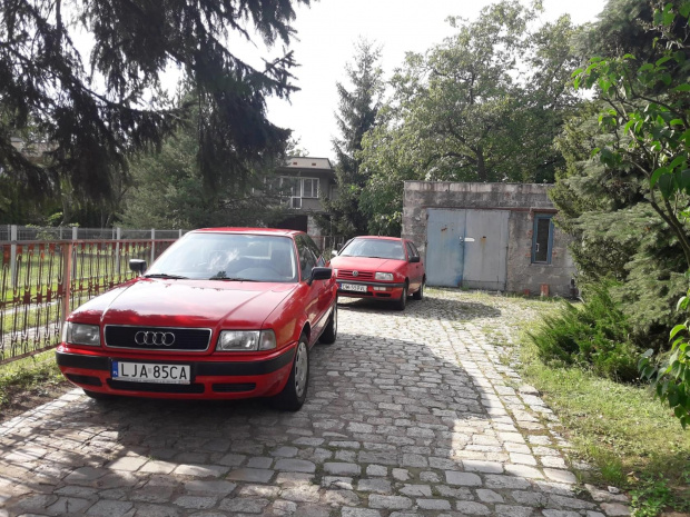 Red Five Audi 80 3