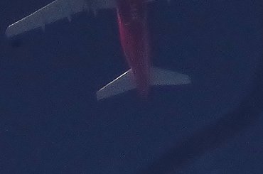 Zdjęcie wykonane przez teleskop Bresser SkyLux 700/70 i telekonwerter 2X Kiron lustrzanką Pentax K-S1. Crop. #teleskop #Bresser #SkyLux #Pentax #KS1 #Lotnictwo #RNAV #Spotting #ExtremeSpotting