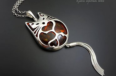 wisiorek Kot - #sklep #internetowy - www.silverum.com.pl #biżuteria #srebrna #bursztyn #Gdańsk #artystyczna #biżuteria #wyroby #jubilerskie #bransoletka #kolczyki #pierscionek #wisiorek