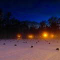 Zimowy wieczór na Cmentarzu Wojskowym.