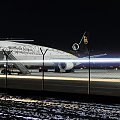 Piorunujący MD-11 UPS na płycie postojowej oczekuje na swój nocny odlot.