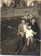 Moja babcia i ciocia z rodziną